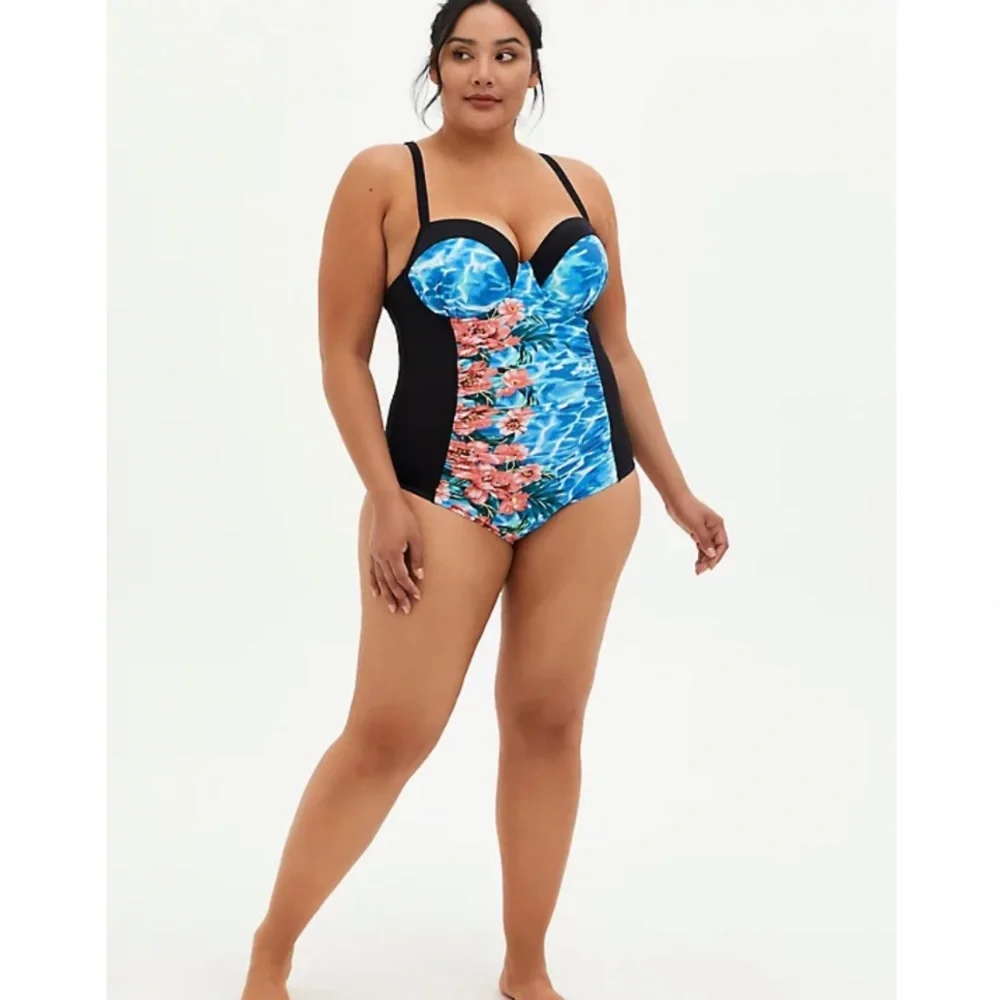 NWT TORRID lattice back tropical blue water floral swimsuit